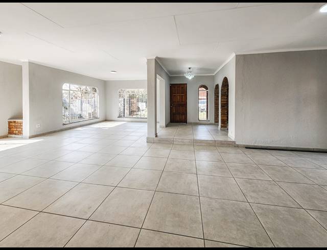 3 BEDROOM HOUSE FOR SALE IN VAALPARK